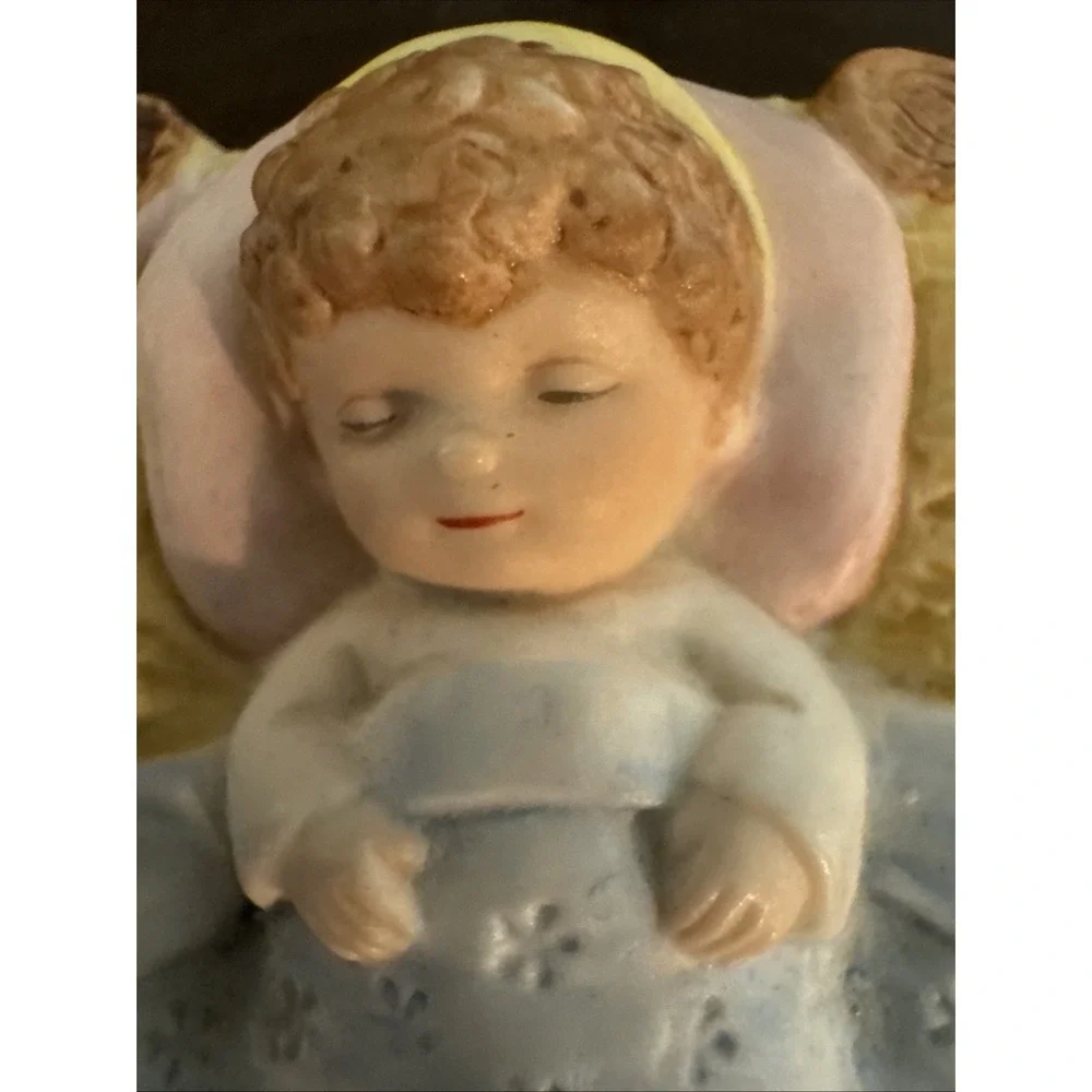 Homco Nativity #5602 Baby Jesus in a Manger 1982